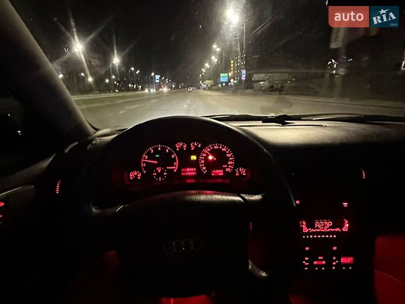 Седан Audi A6 1998 в Новоселках