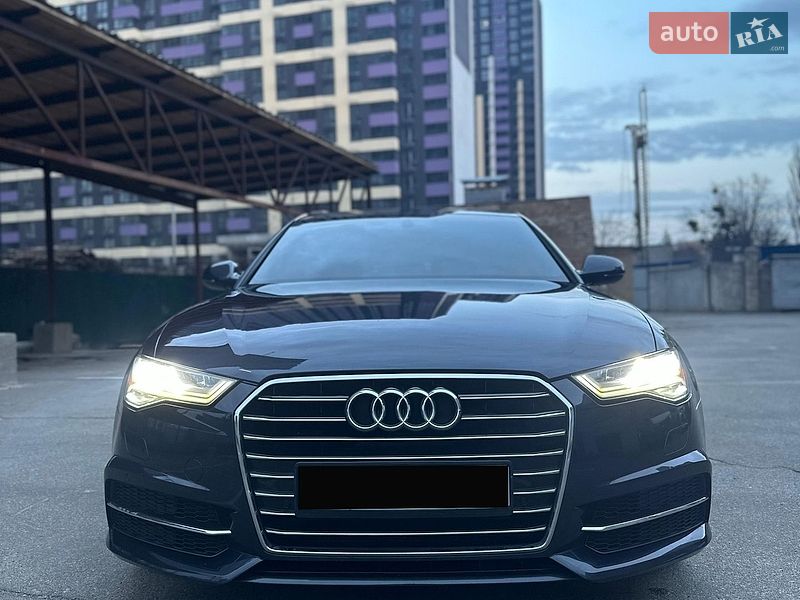 Седан Audi A6 2015 в Киеве