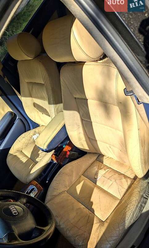Універсал Audi A6 2000 в Чернігові