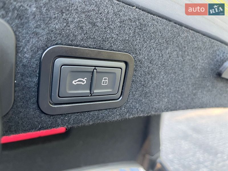 Седан Audi A6 2018 в Киеве