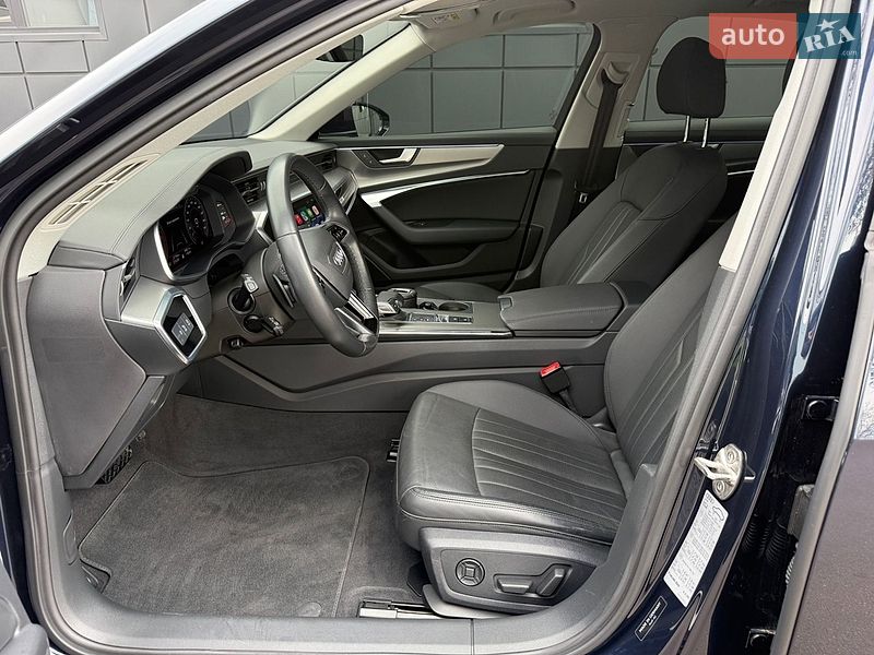 Седан Audi A6 2023 в Киеве
