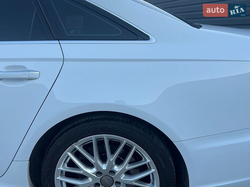 Седан Audi A6 2016 в Киеве