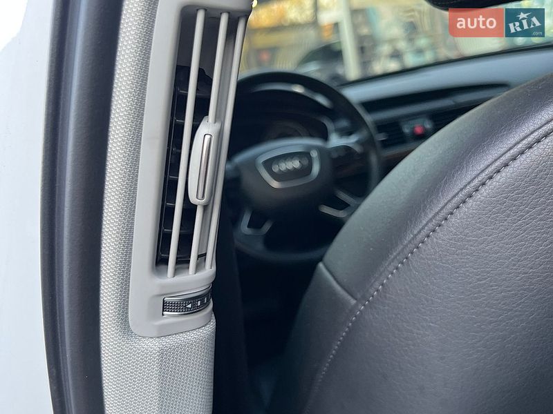 Седан Audi A6 2016 в Киеве