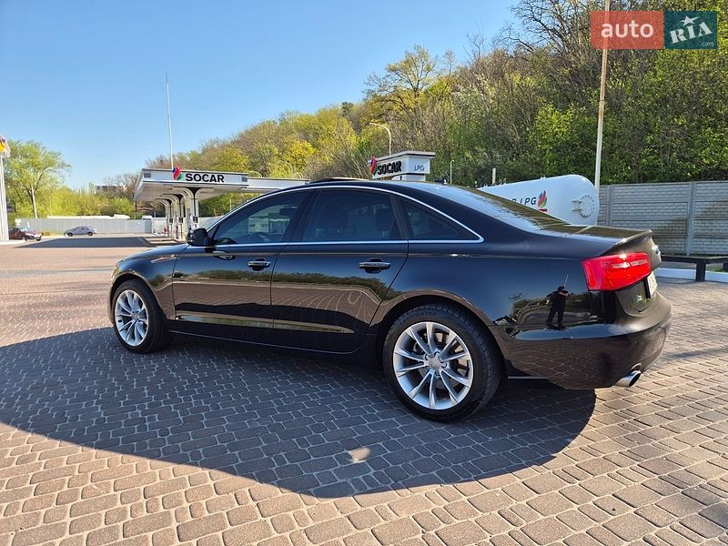 Седан Audi A6 2014 в Киеве