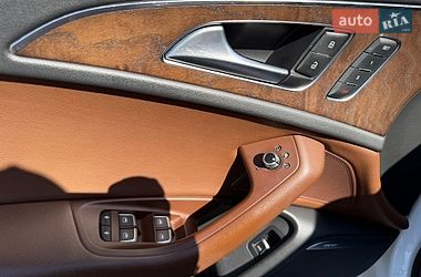 Седан Audi A6 2015 в Киеве