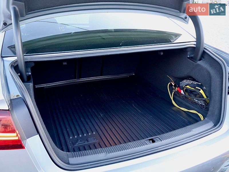 Седан Audi A6 2015 в Луцьку