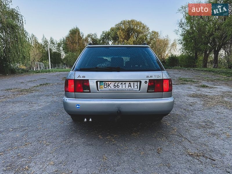 Універсал Audi A6 1996 в Млиніві