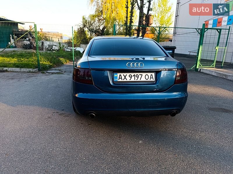 Седан Audi A6 2004 в Смеле
