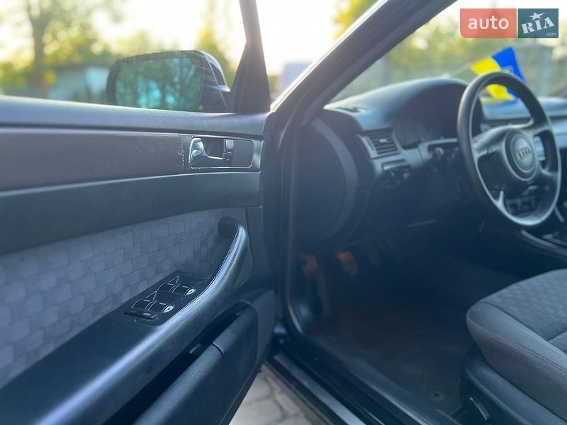Седан Audi A6 1998 в Жовкве