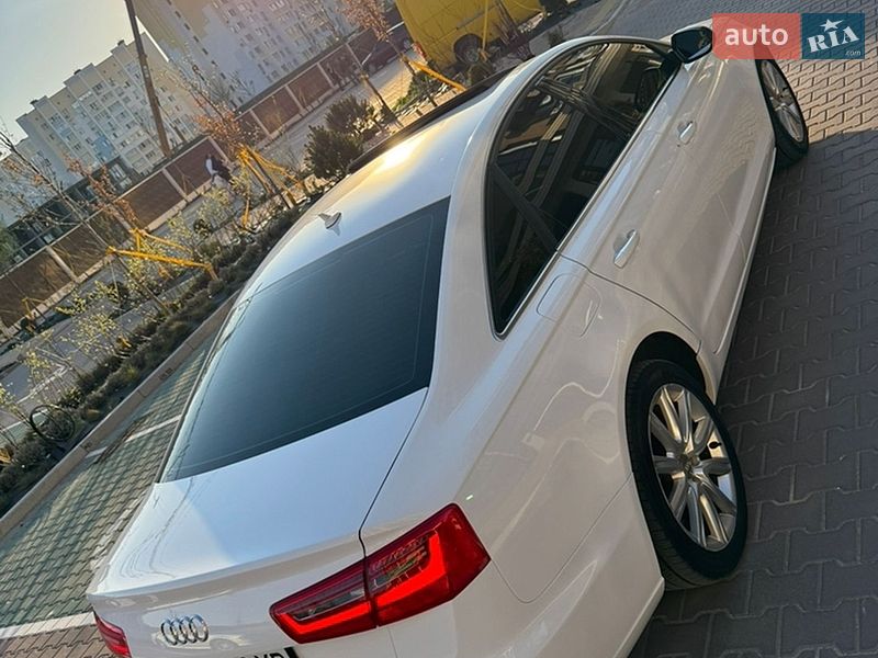 Седан Audi A6 2013 в Киеве