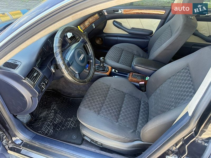 Седан Audi A6 1999 в Тячеве