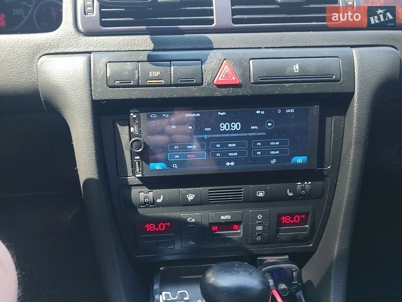 Седан Audi A6 2003 в Остроге