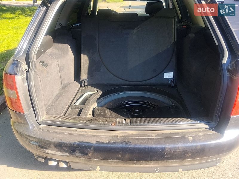 Универсал Audi A6 2004 в Коростене