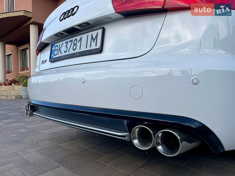 Седан Audi A6 2014 в Ровно