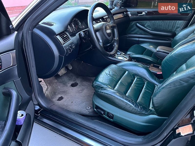 Седан Audi A6 1998 в Требухові