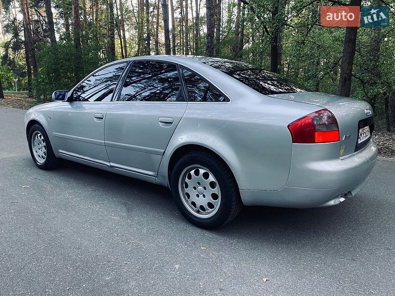 Седан Audi A6 2002 в Обухове