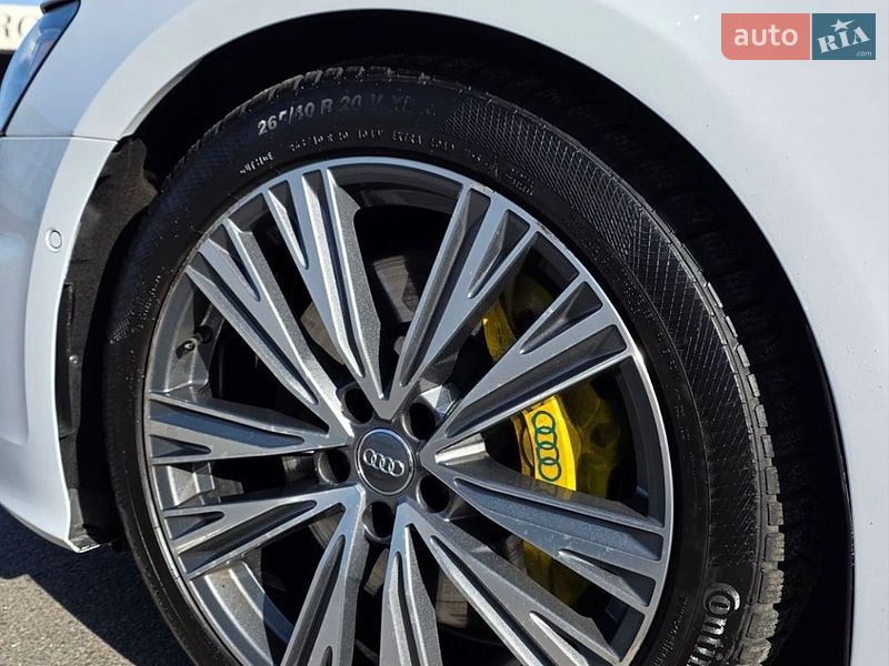 Седан Audi A6 2018 в Киеве