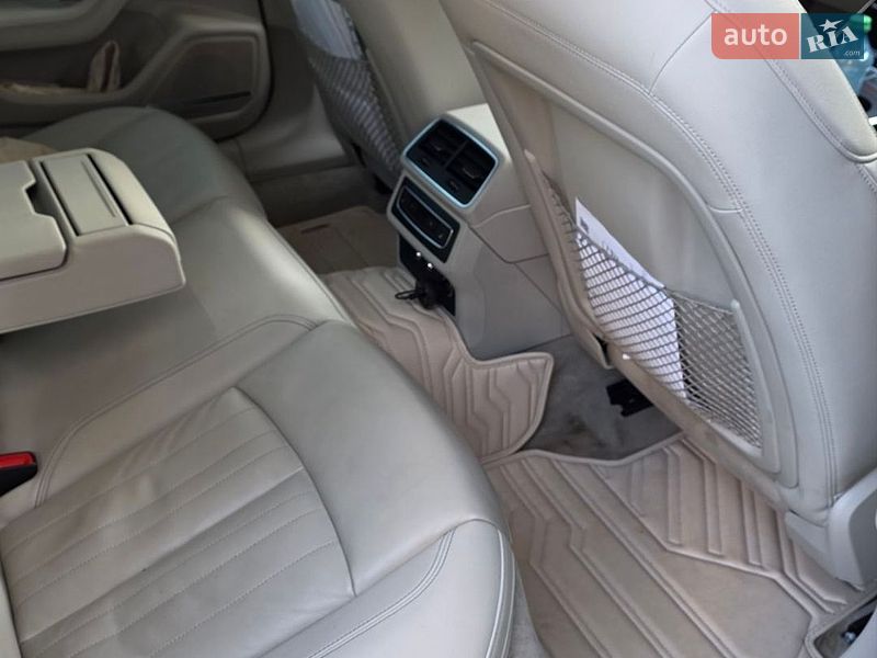 Седан Audi A6 2018 в Киеве