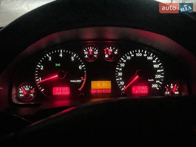 Седан Audi A6 1999 в Коростене