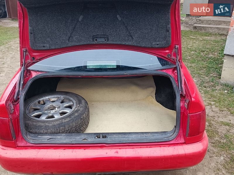 Седан Audi A6 1996 в Бориславі