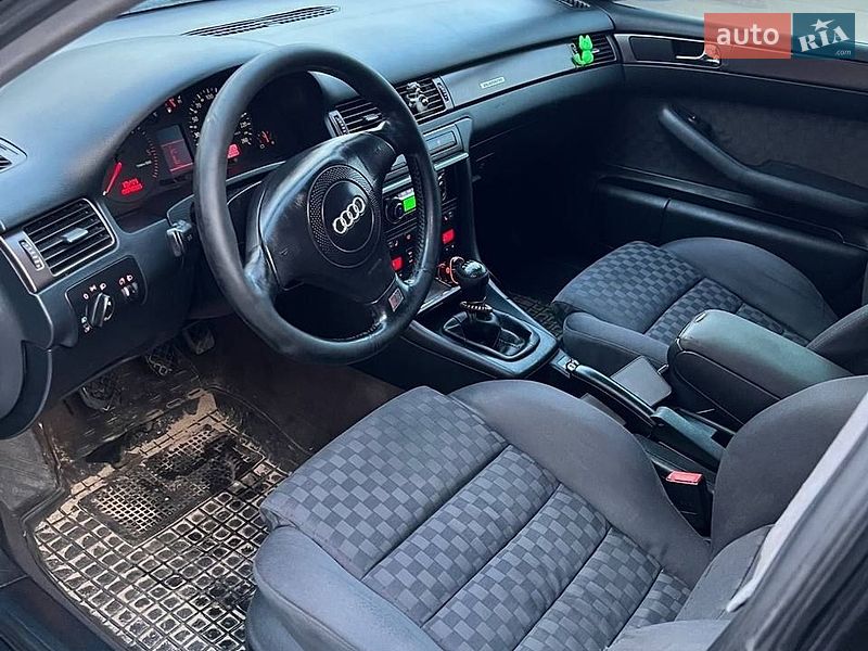 Універсал Audi A6 2000 в Рівному