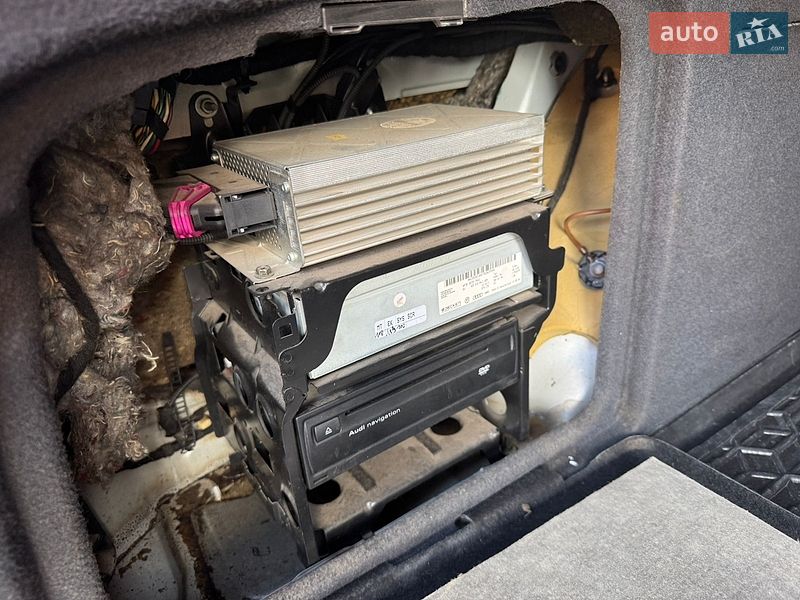 Седан Audi A6 2004 в Стрые
