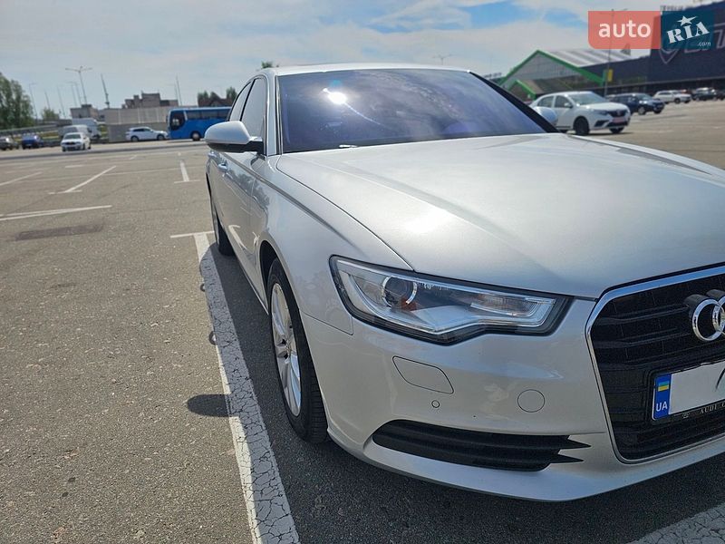 Седан Audi A6 2015 в Киеве