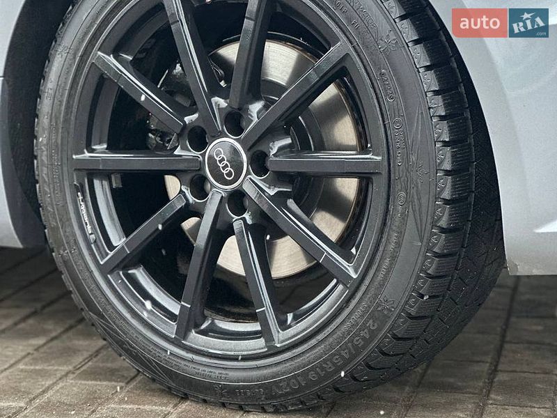 Седан Audi A6 2015 в Днепре