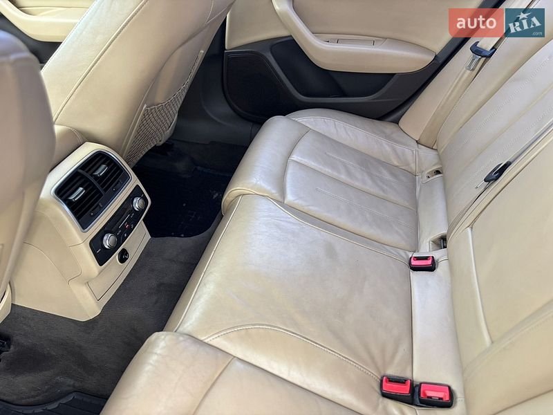 Седан Audi A6 2011 в Мукачево