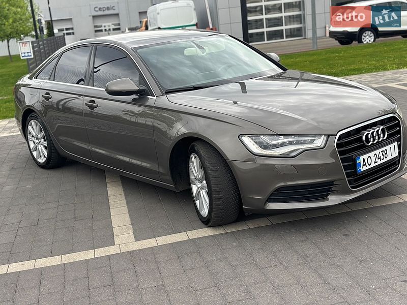Седан Audi A6 2011 в Мукачево