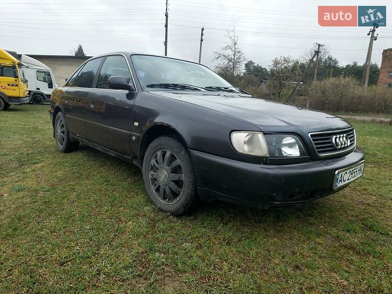 Седан Audi A6 1997 в Кременце