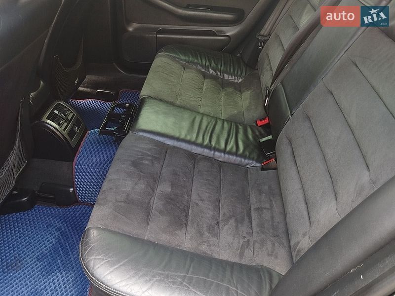 Универсал Audi A6 2002 в Кицмани