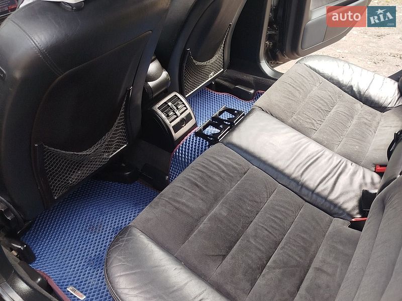 Универсал Audi A6 2002 в Кицмани
