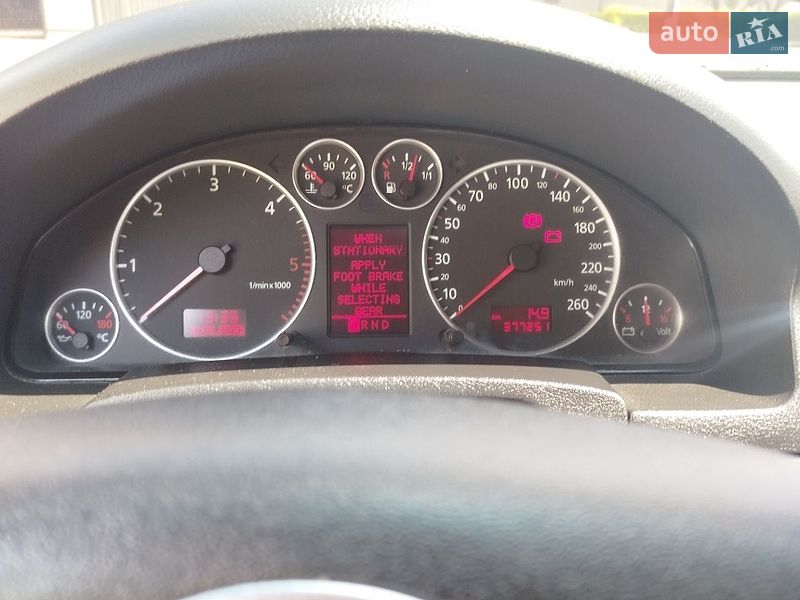 Универсал Audi A6 2002 в Кицмани