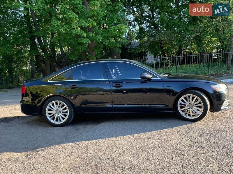Седан Audi A6 2011 в Нетешине