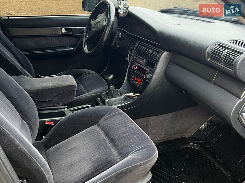 Седан Audi A6 1996 в Виннице