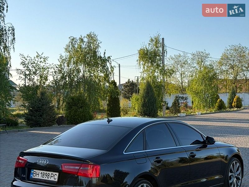 Седан Audi A6 2012 в Измаиле