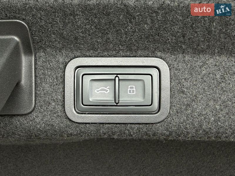 Седан Audi A6 2018 в Львові