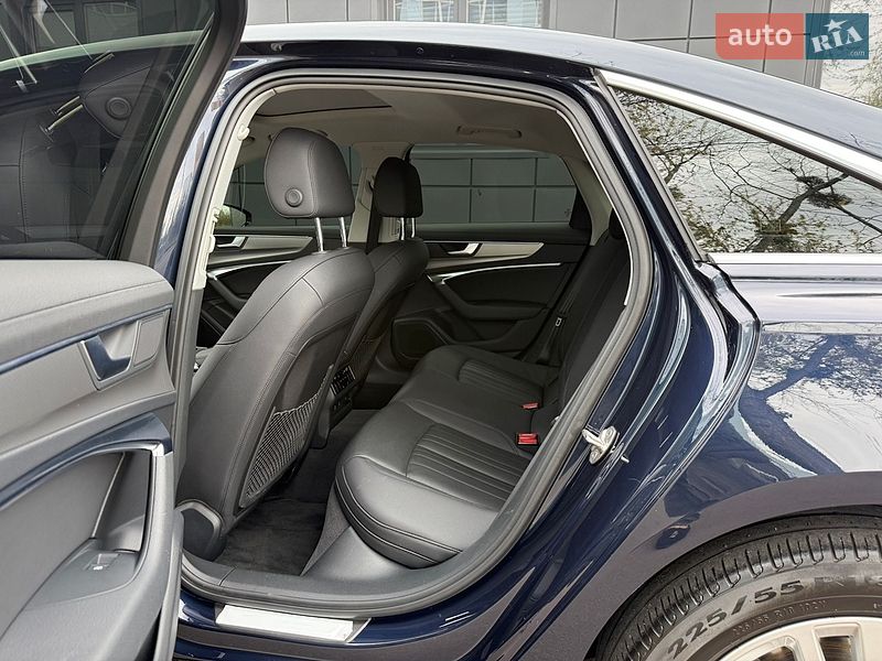 Седан Audi A6 2023 в Києві