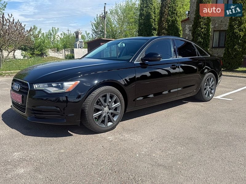 Седан Audi A6 2013 в Дубні