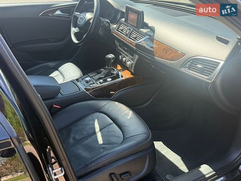 Седан Audi A6 2013 в Дубні