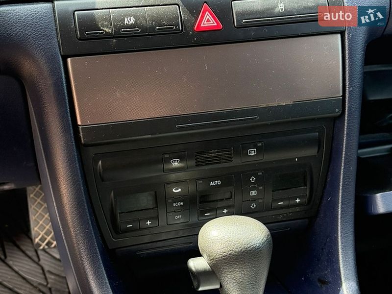 Седан Audi A6 1997 в Ровно