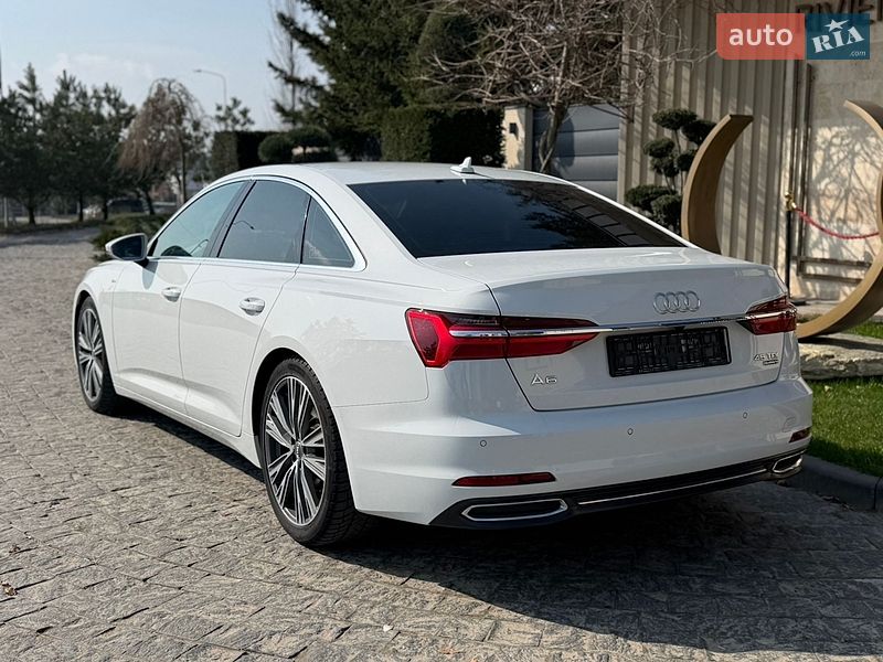 Седан Audi A6 2018 в Львові