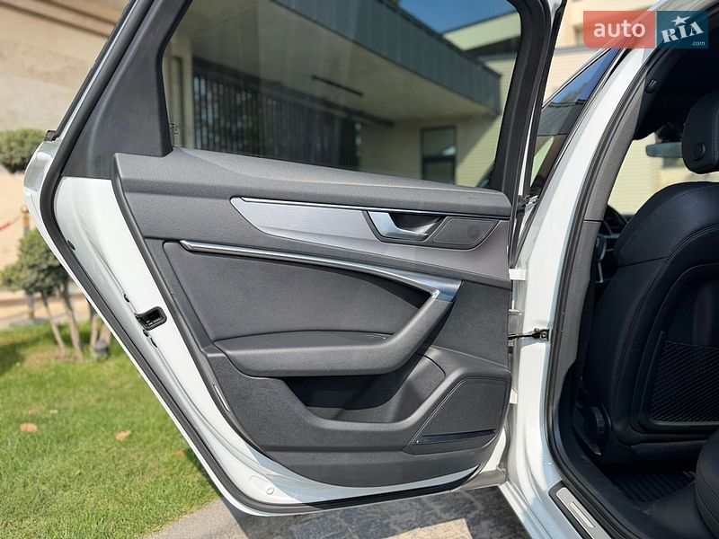 Седан Audi A6 2018 в Львові