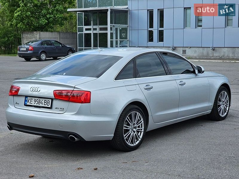 Седан Audi A6 2014 в Дніпрі