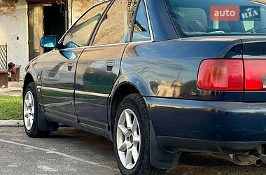 Седан Audi A6 1996 в Смеле