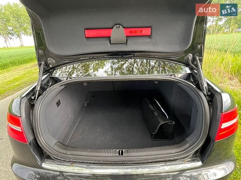 Седан Audi A6 2009 в Сарнах