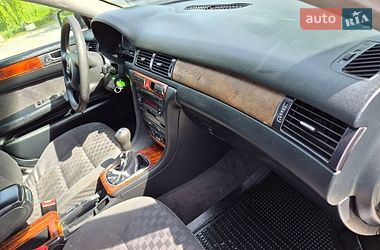 Седан Audi A6 2001 в Чернівцях