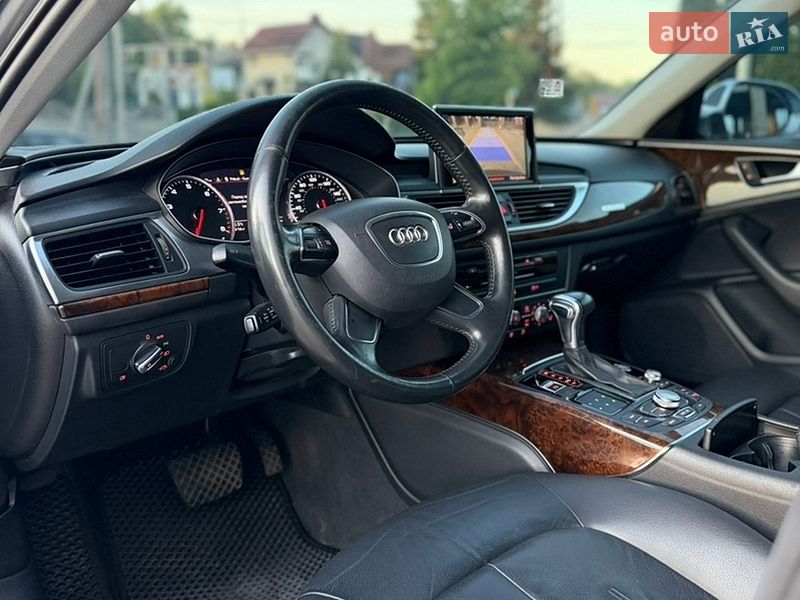 Седан Audi A6 2012 в Ровно