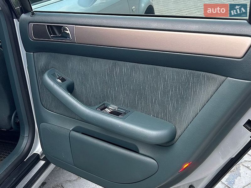 Седан Audi A6 2000 в Полтаве